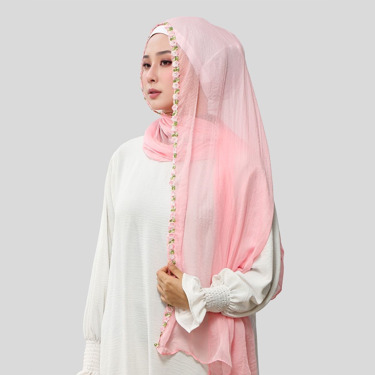 新しいローズ刺繍ソリッドカラーシフォンロングスカーフ女性のた - Ethnic Fashion For Ladies のレビューと価格
