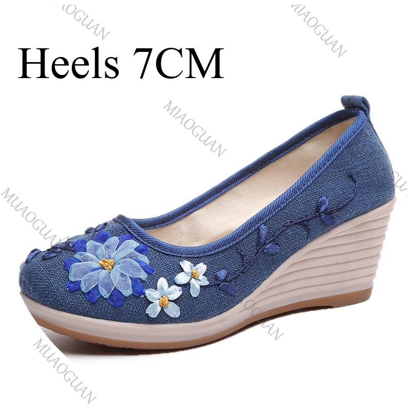 刺繍入り女性用コンフォートウェッジプラットフォームシューズ、 - Ethnic Fashion For Ladies のレビューと価格